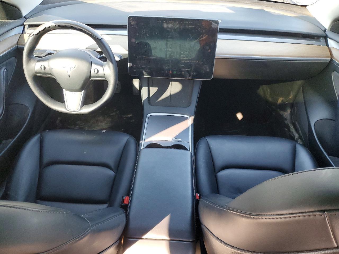 2023 Tesla Model 3 - zdjęcie 8