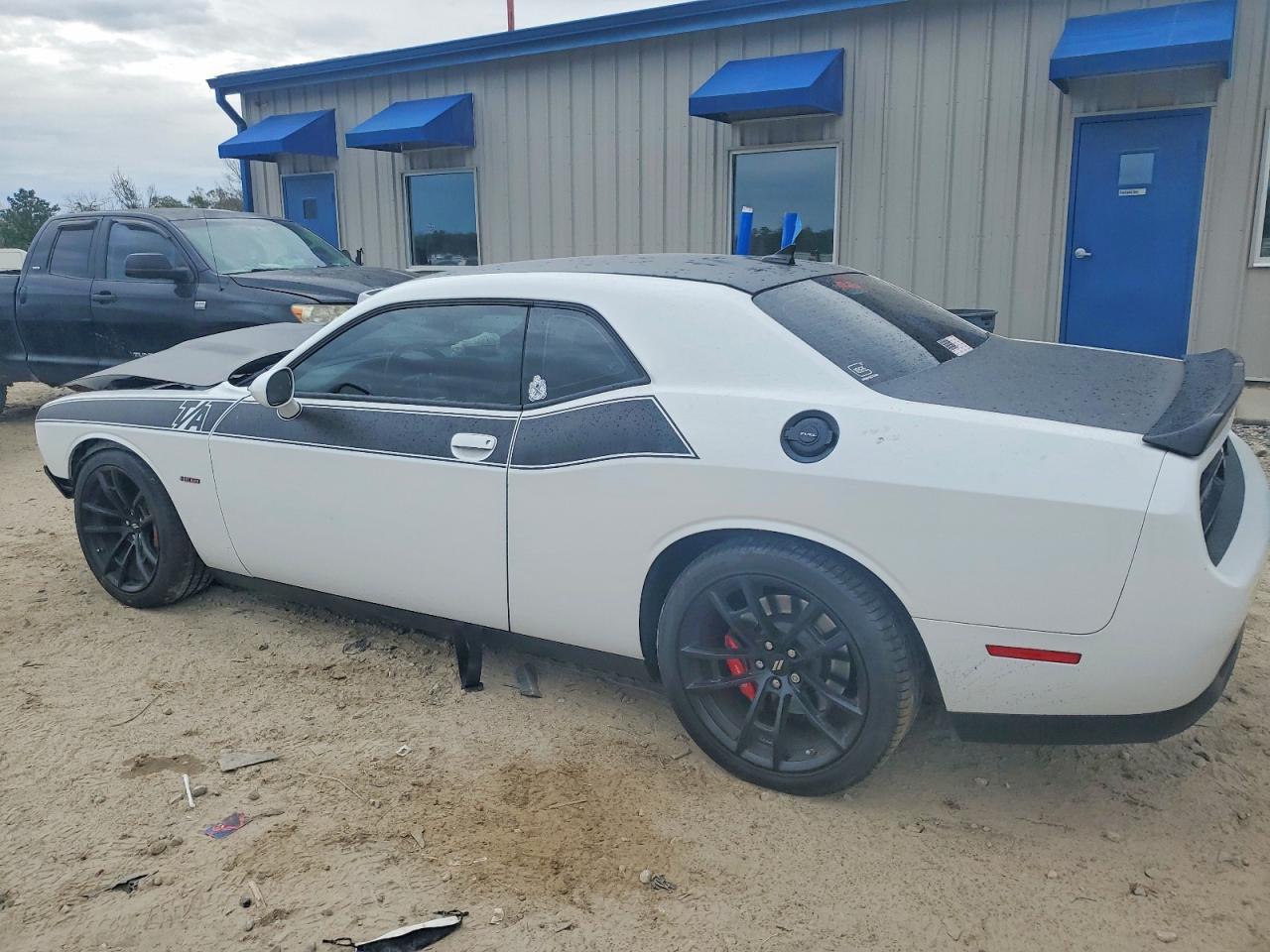 2023 Dodge Challenger R - zdjęcie 2