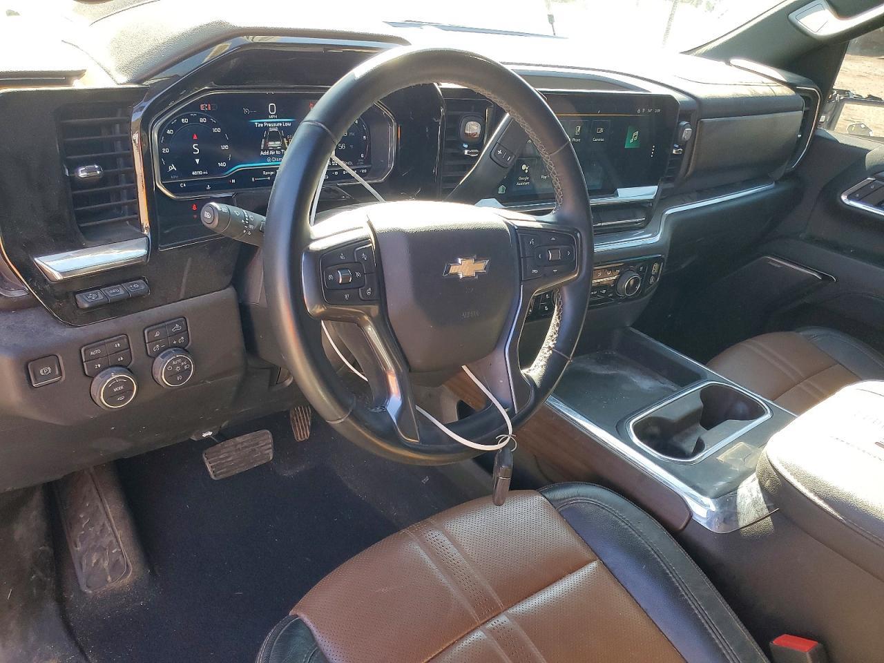 2024 Chevrolet Silverado K3500 High Country - zdjęcie 8