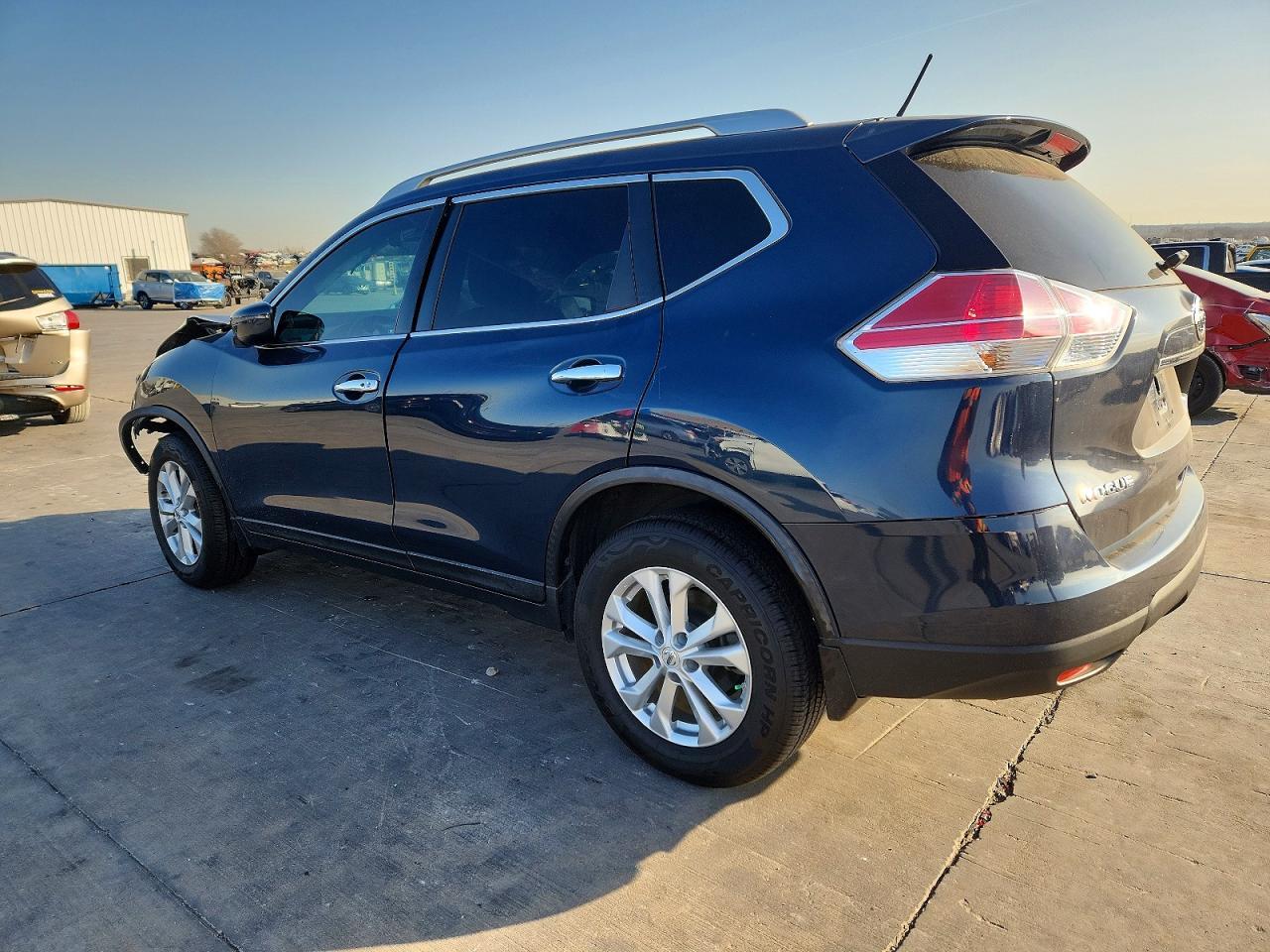 2016 Nissan Rogue Sv - zdjęcie 2