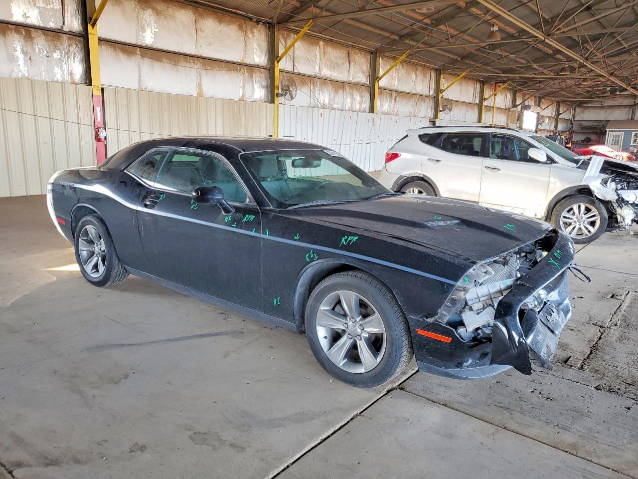 2016 Dodge Challenger Sxt - zdjęcie 4