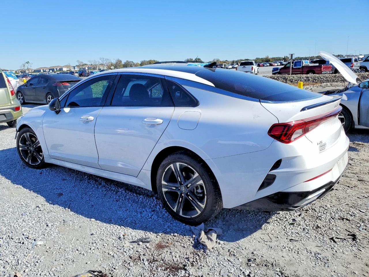 2023 Kia K5 Gt-Line - zdjęcie 2