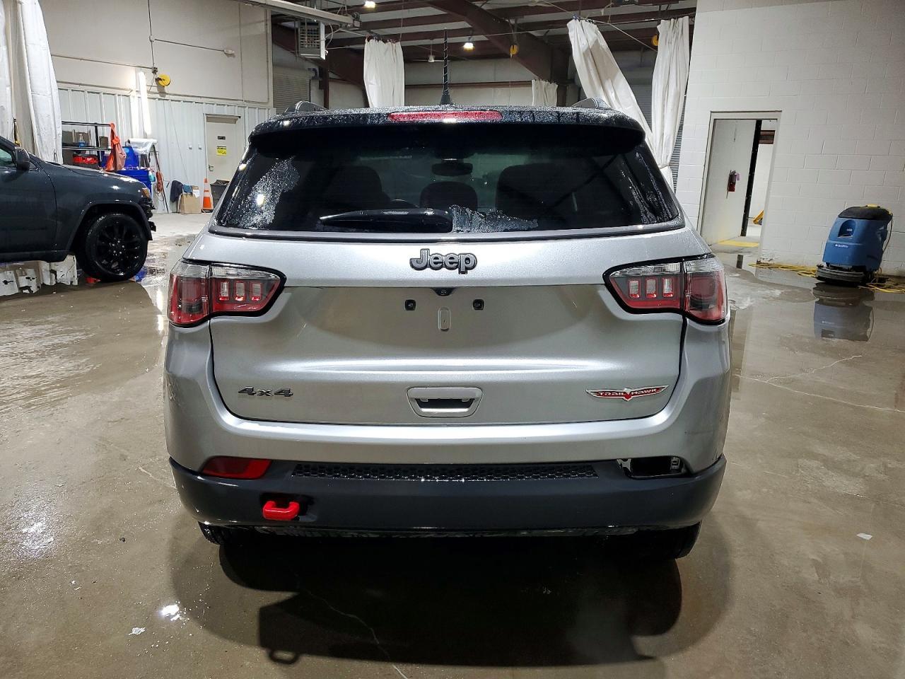 2019 Jeep Compass Trailhawk - zdjęcie 6