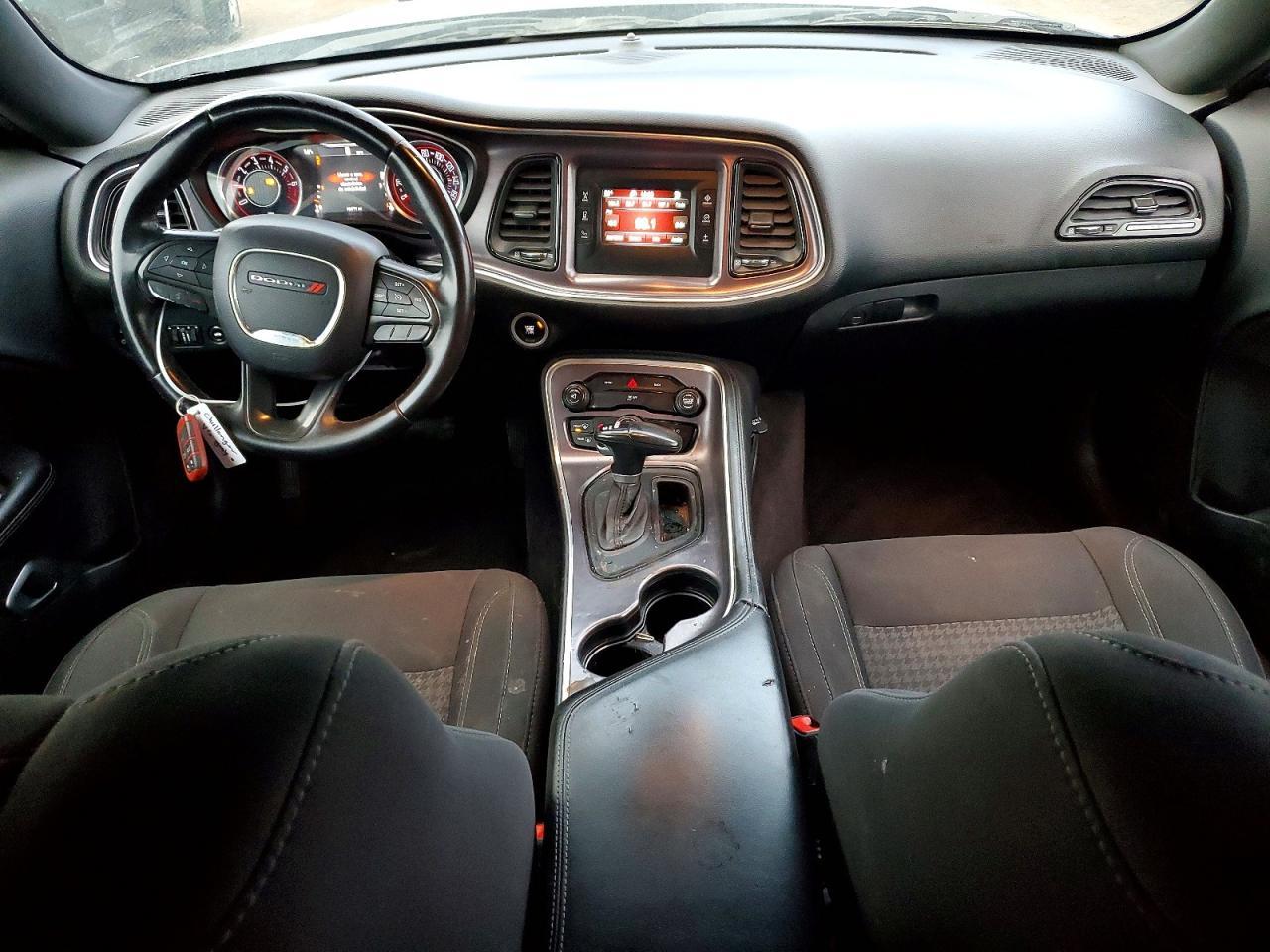 2016 Dodge Challenger Sxt - zdjęcie 8