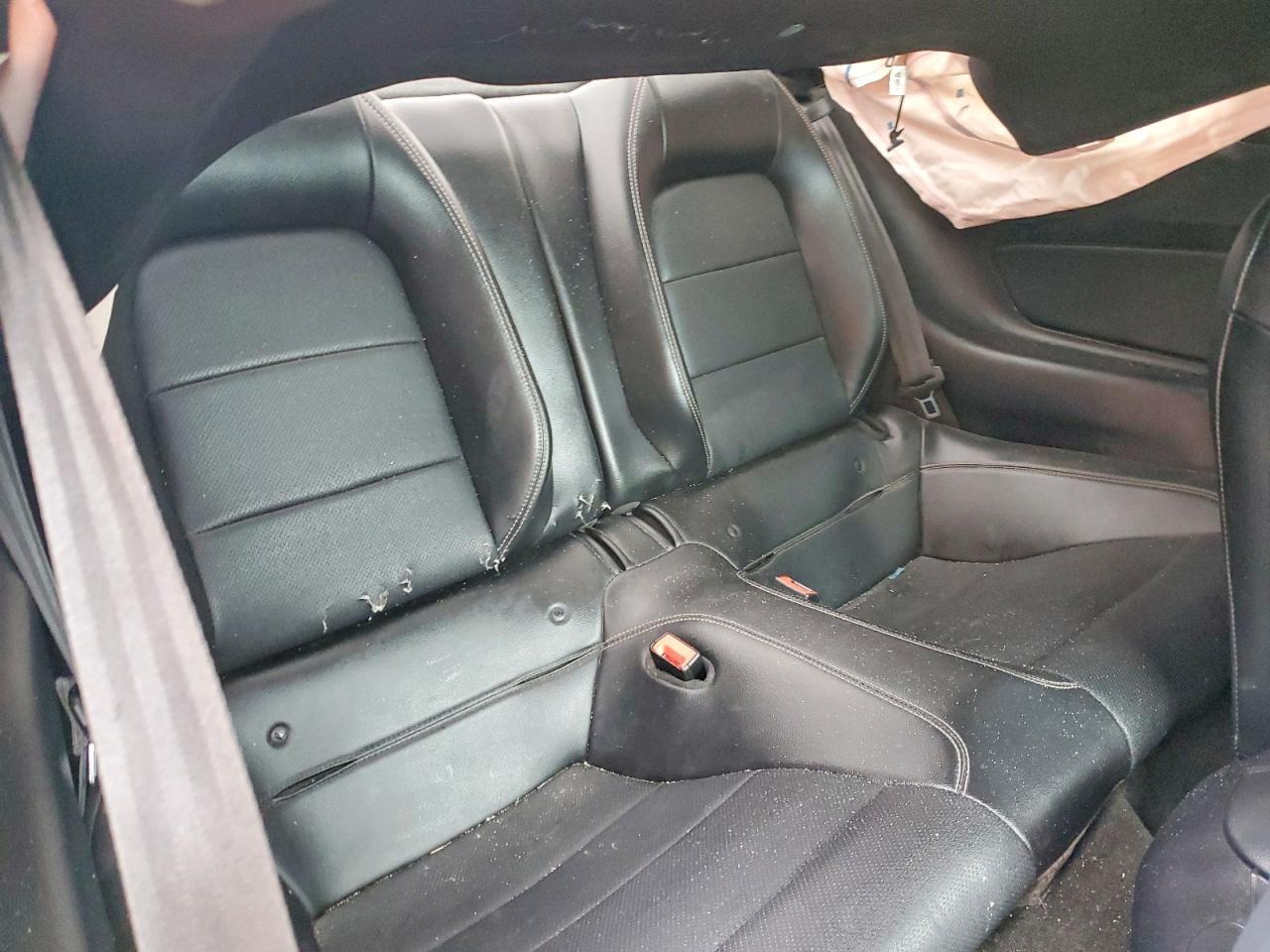 2018 Ford Mustang - zdjęcie 10