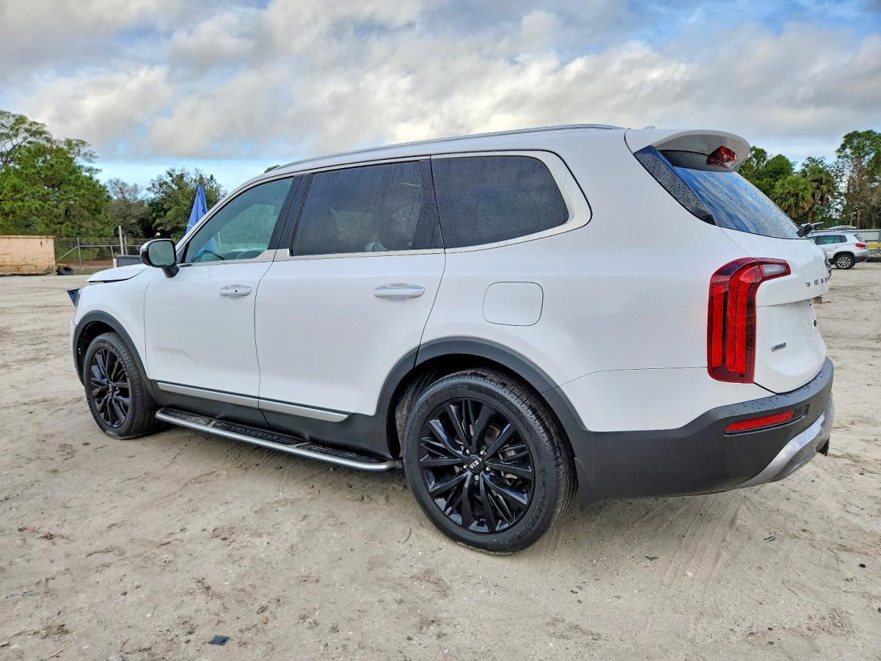 2021 Kia Telluride Sx - zdjęcie 2