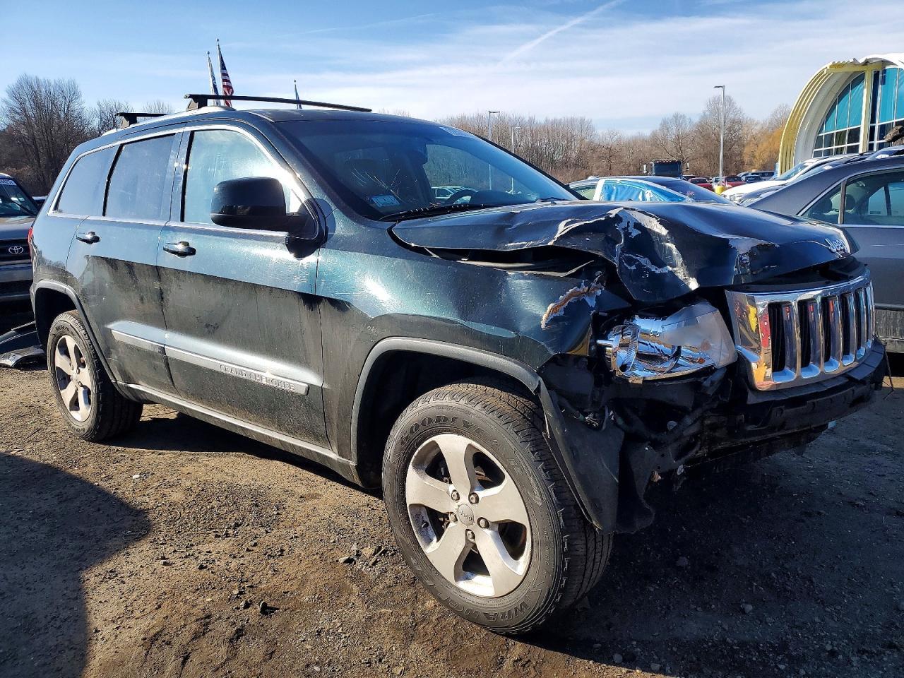2013 Jeep Grand Cherokee Laredo - zdjęcie 4