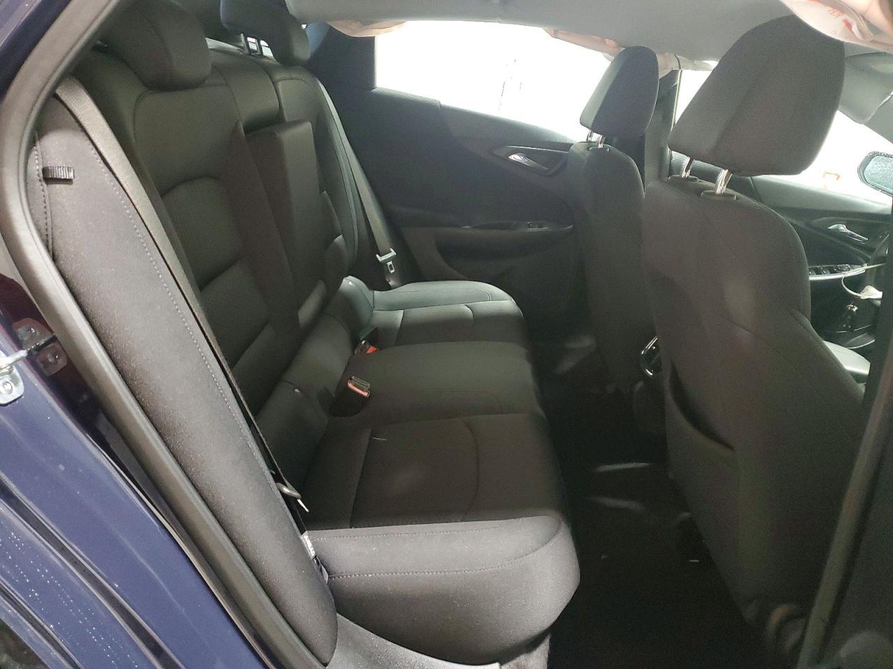 2025 Chevrolet Malibu Lt - zdjęcie 10