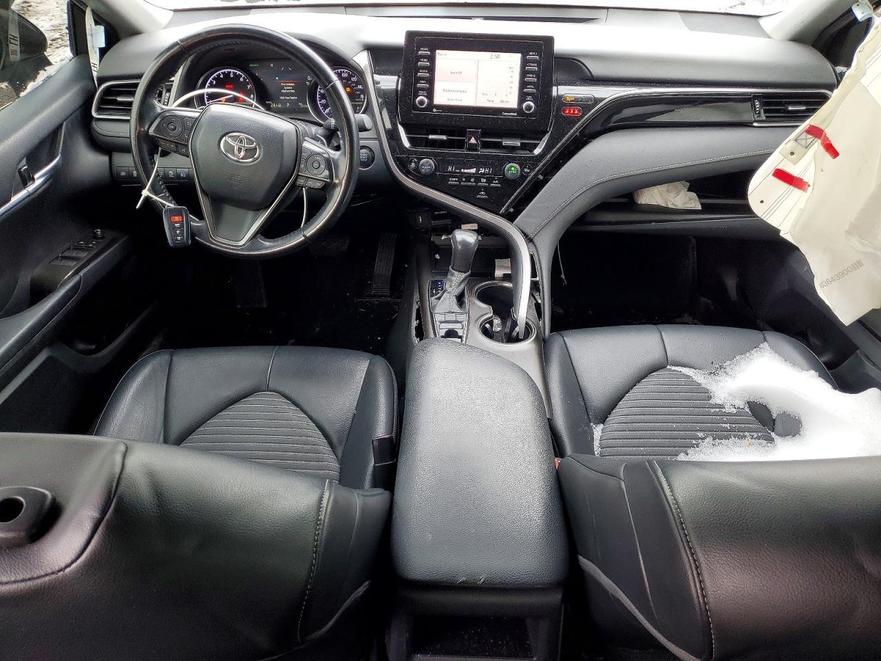 2022 Toyota Camry Se - zdjęcie 8