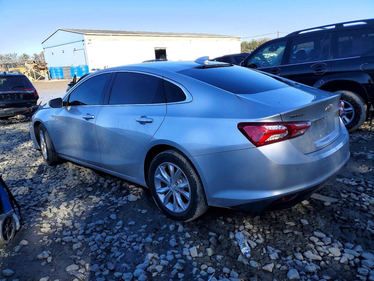 2020 Chevrolet Malibu Lt - zdjęcie 2