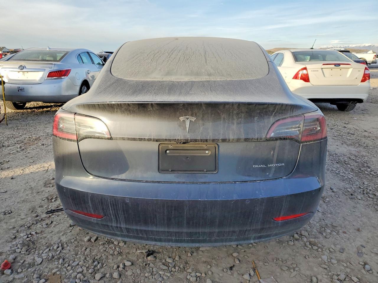 2019 Tesla Model 3 - zdjęcie 6