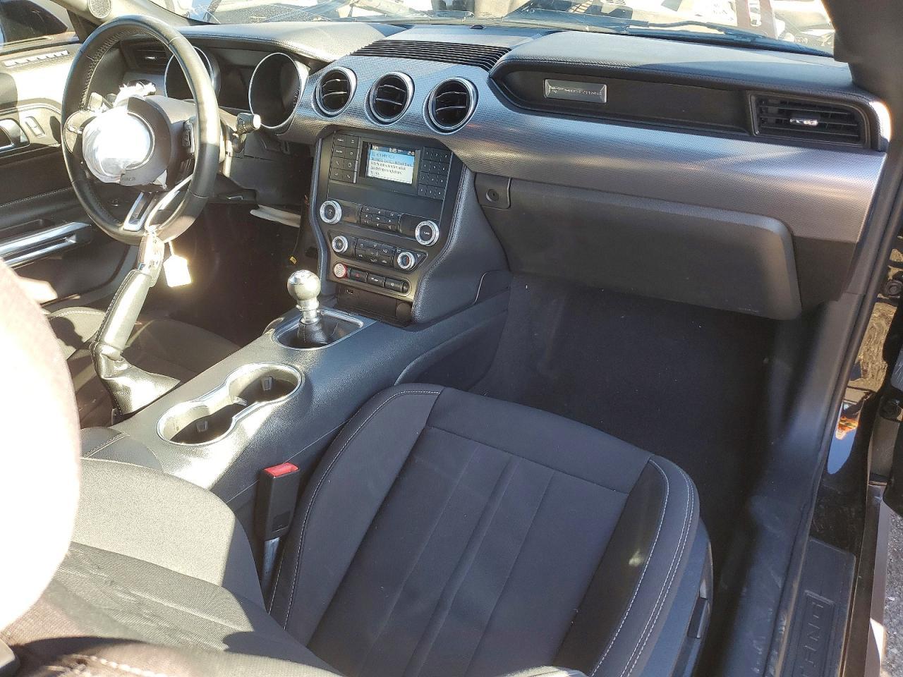2021 Ford Mustang Gt - zdjęcie 8
