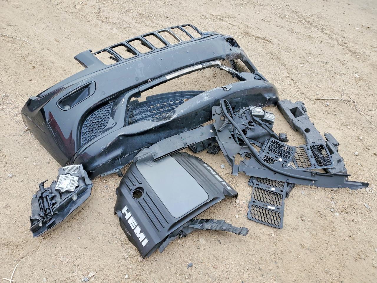 2015 Jeep Grand Cherokee Overland - zdjęcie 13