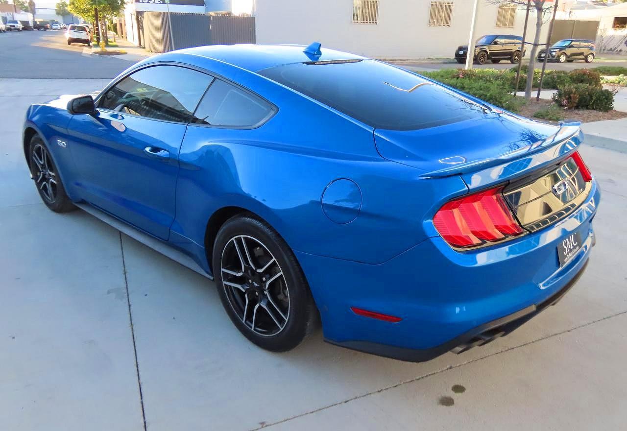 2020 Ford Mustang Gt - zdjęcie 4