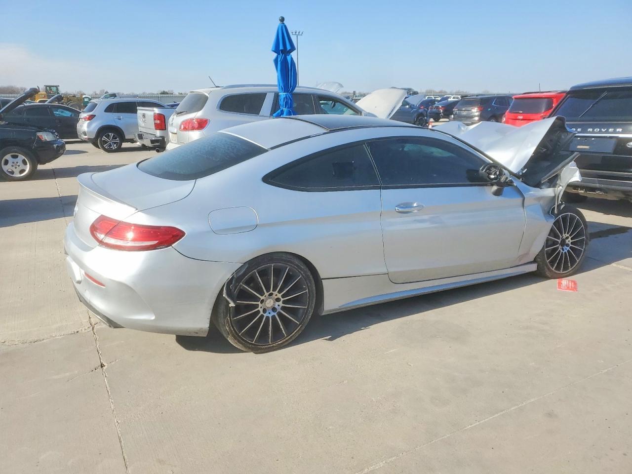 2017 Mercedes-Benz C 300 - zdjęcie 3