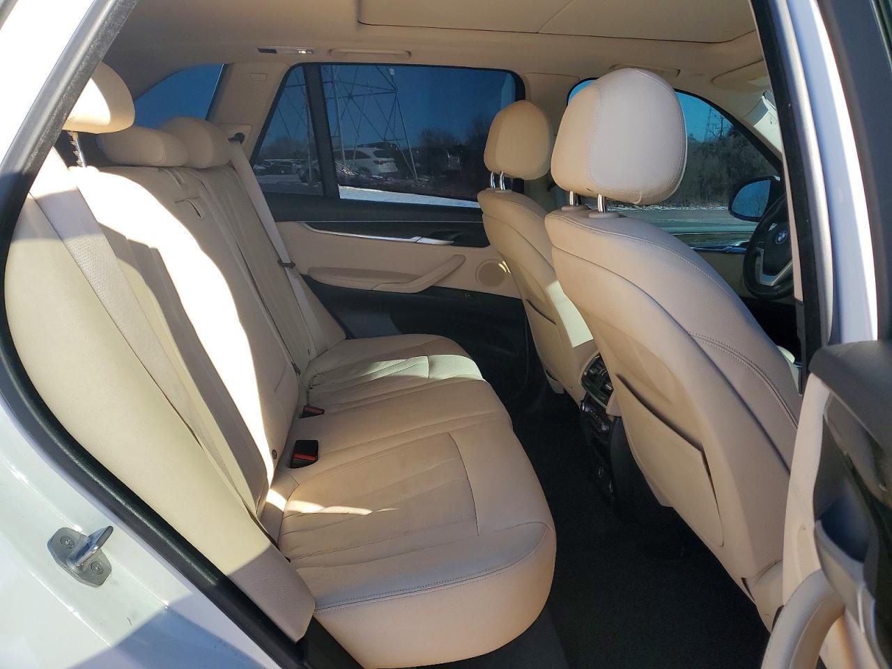 2016 BMW X5 xDrive35I - zdjęcie 11