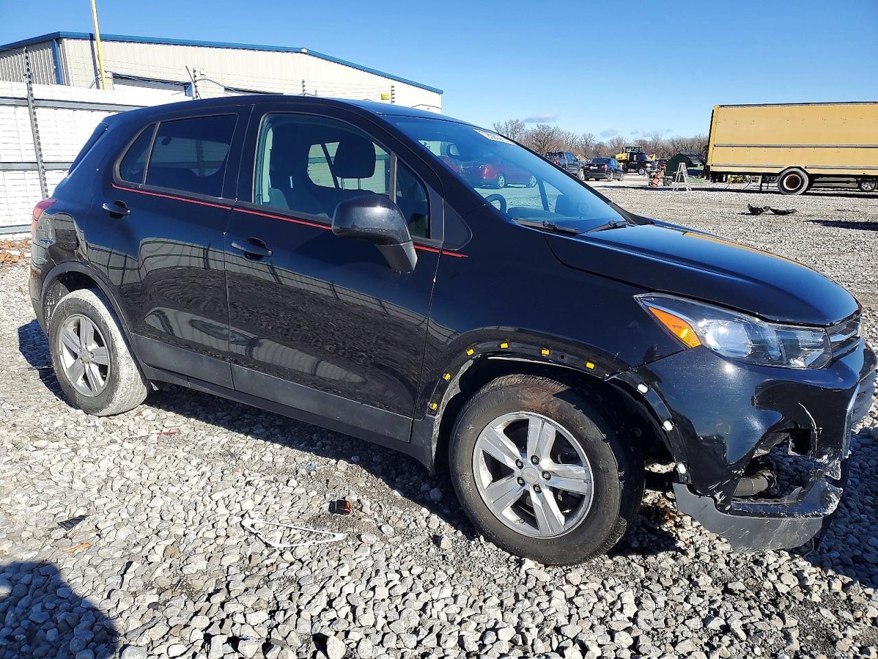 2022 Chevrolet Trax Ls - zdjęcie 4