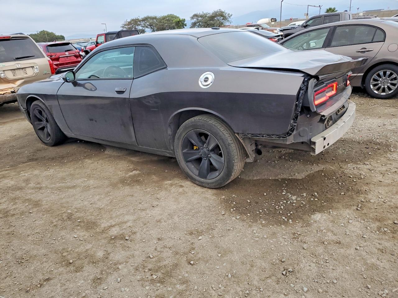 2016 Dodge Challenger Sxt - zdjęcie 2
