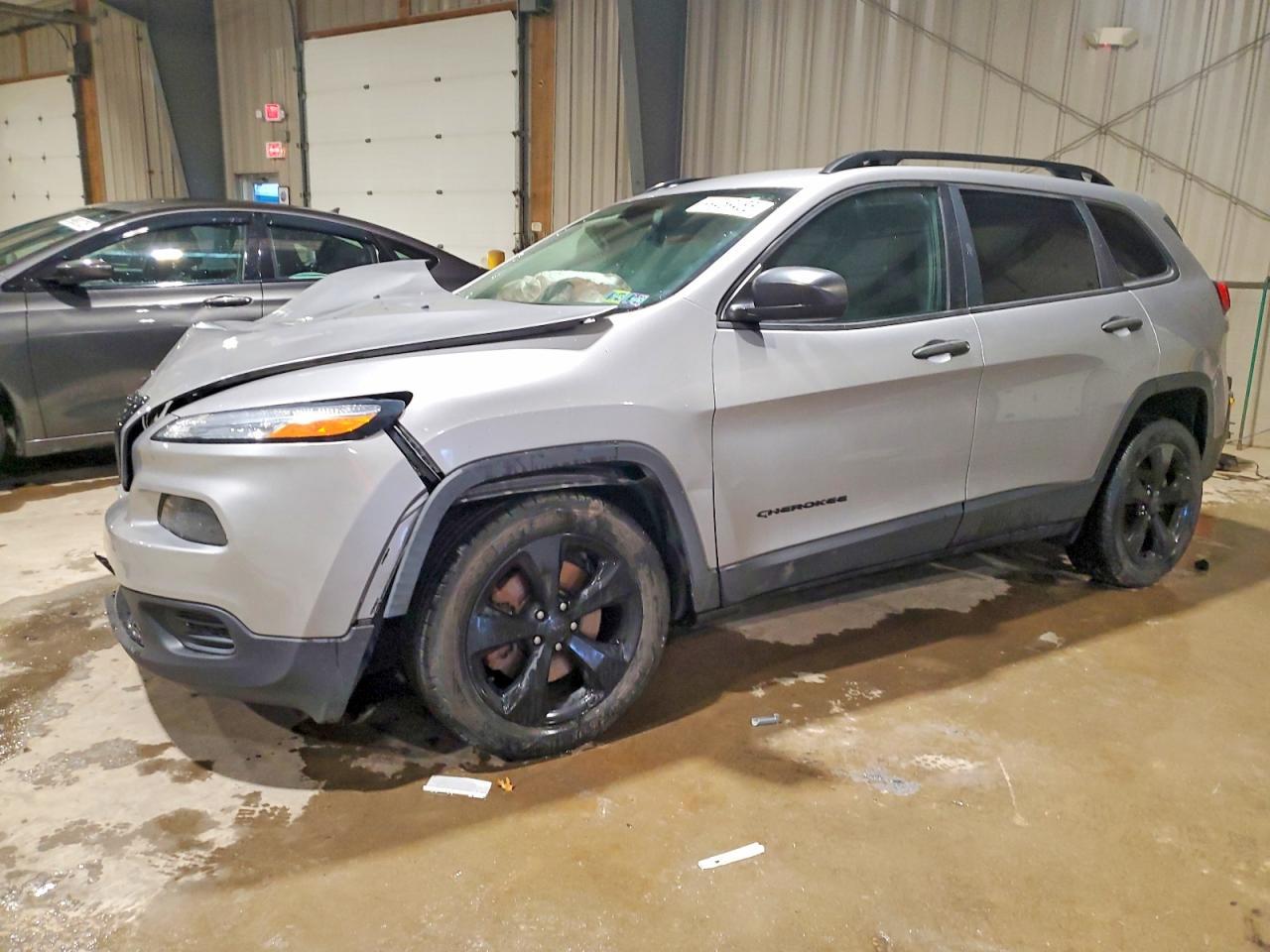 2017 Jeep Cherokee Sport - zdjęcie główne