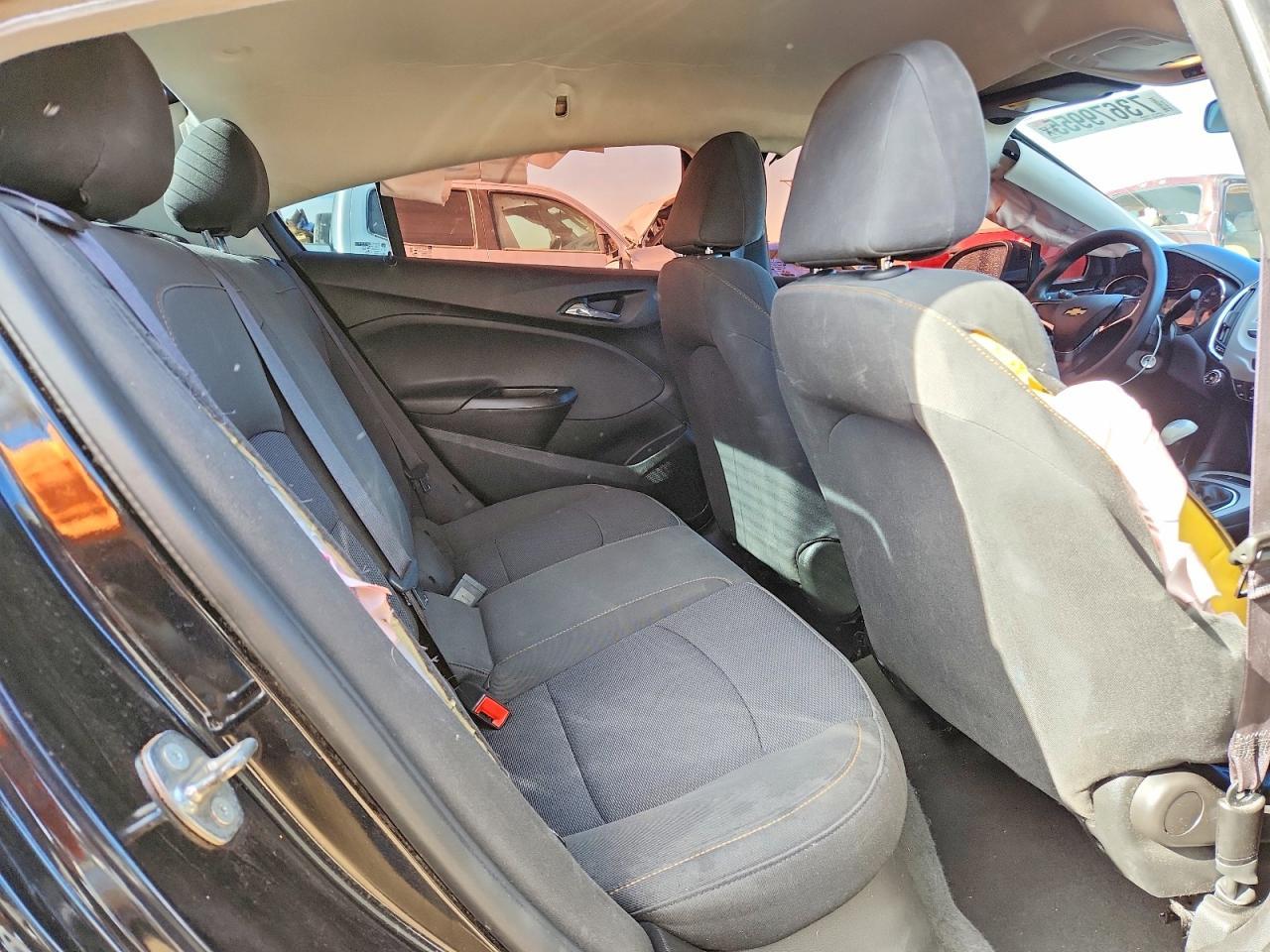 2017 Chevrolet Cruze Ls - zdjęcie 10