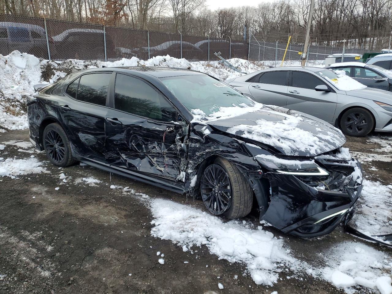 2022 Toyota Camry Se - zdjęcie 4