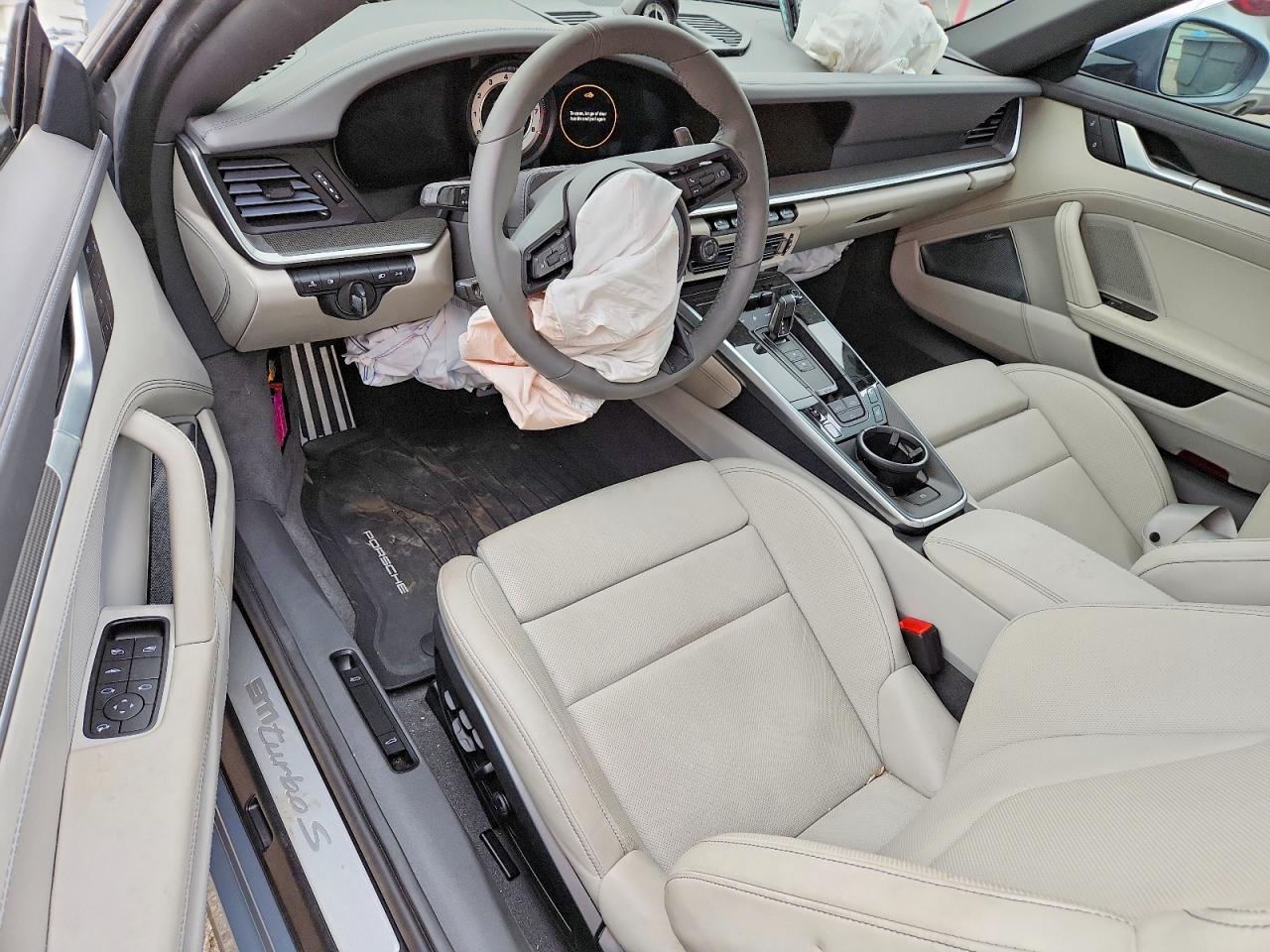 2025 Porsche 911 Turbo - zdjęcie 8