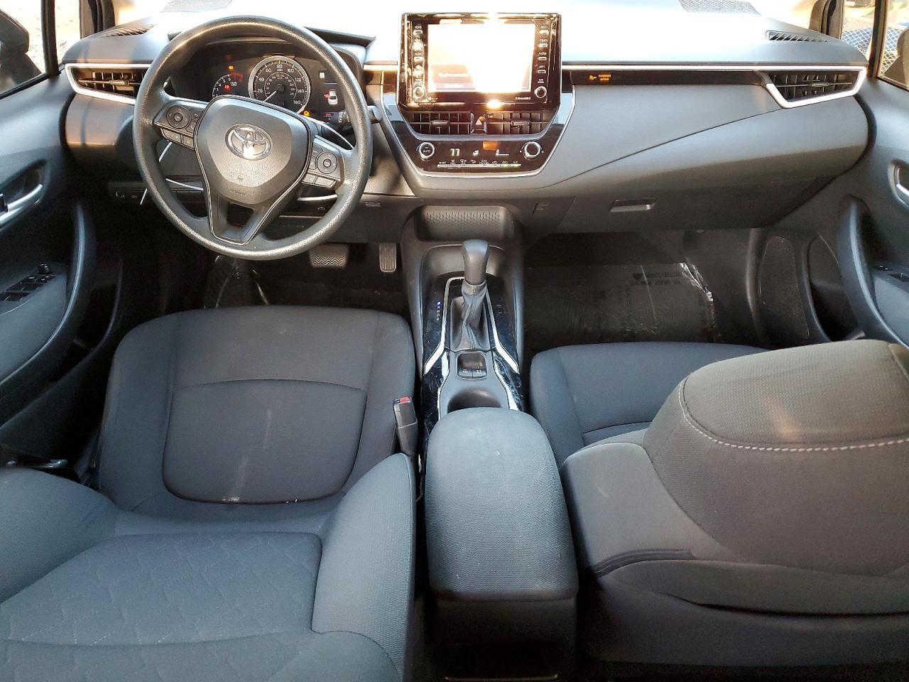 2021 Toyota Corolla Le - zdjęcie 8