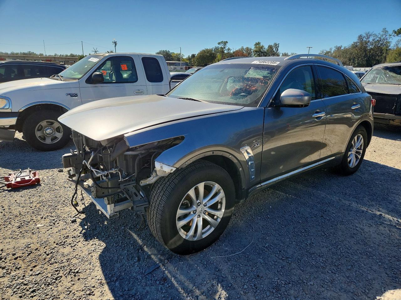 2017 Infiniti Qx70 - zdjęcie główne