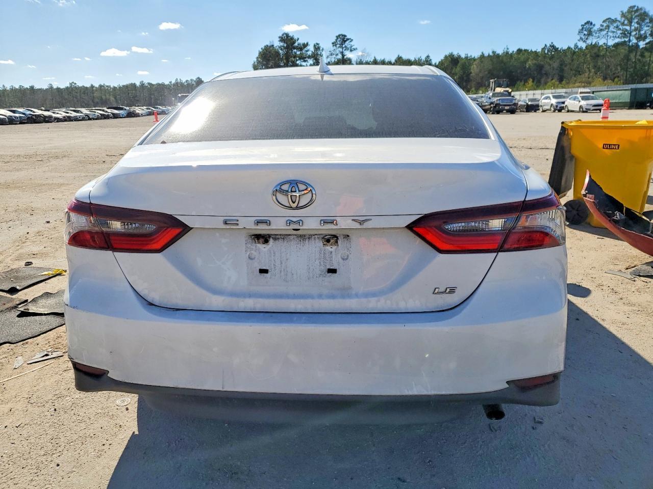 2023 Toyota Camry Le - zdjęcie 6