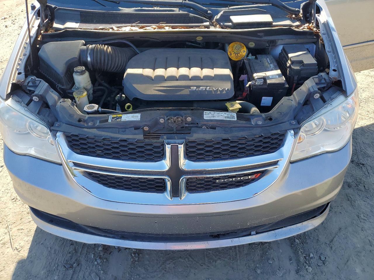 2016 Dodge Caravan Sxt - zdjęcie 12