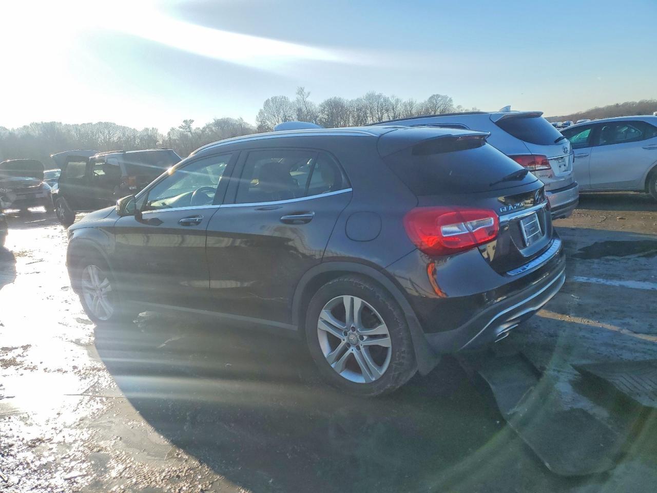 2015 Mercedes-Benz Gla 250 4Matic - zdjęcie 2