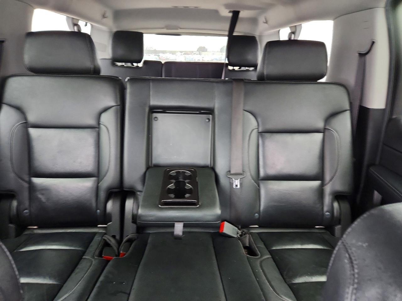 2019 Chevrolet Suburban K1500 Lt - zdjęcie 10
