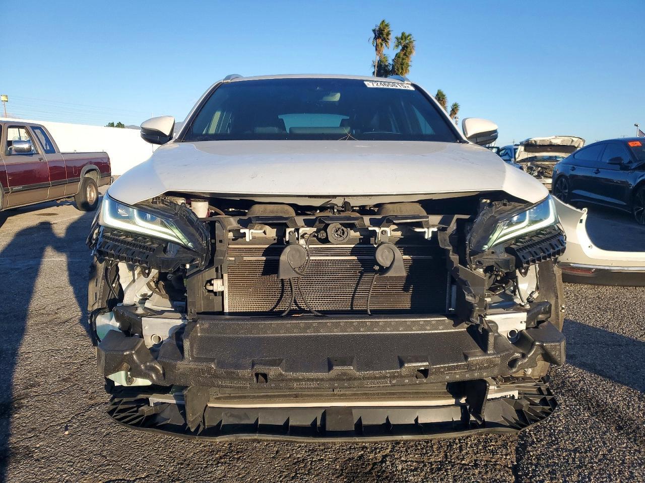 2023 Toyota Venza Le - zdjęcie 5