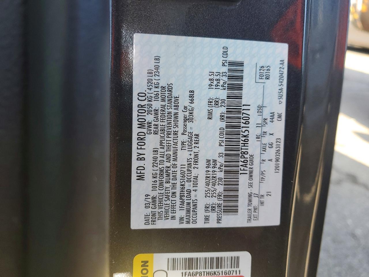 2019 Ford Mustang - zdjęcie 12