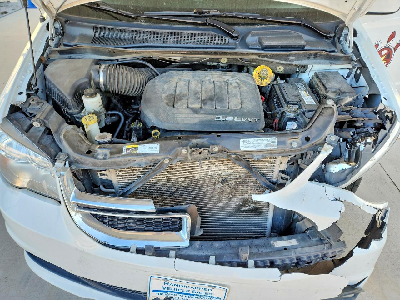 2019 Dodge Grand Caravan Sxt - Wheelchair Van - zdjęcie 12