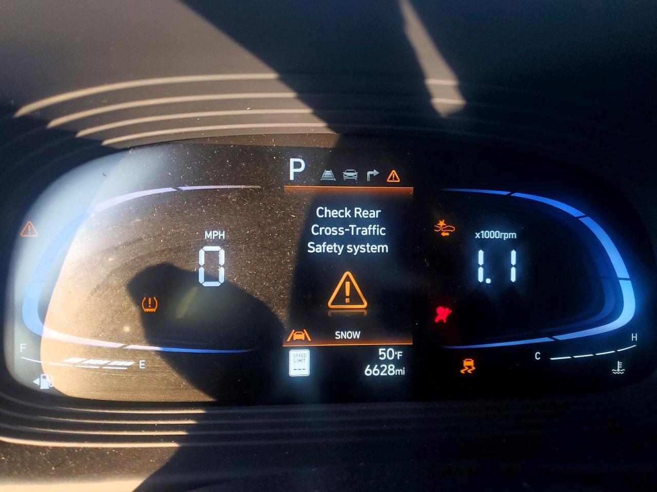 2025 Hyundai Venue Sel - zdjęcie 9