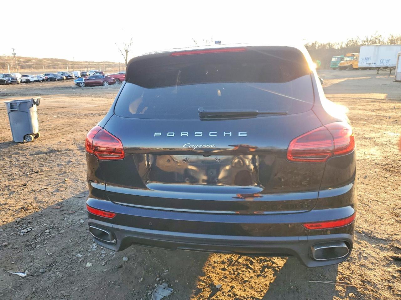 2016 Porsche Cayenne - zdjęcie 6