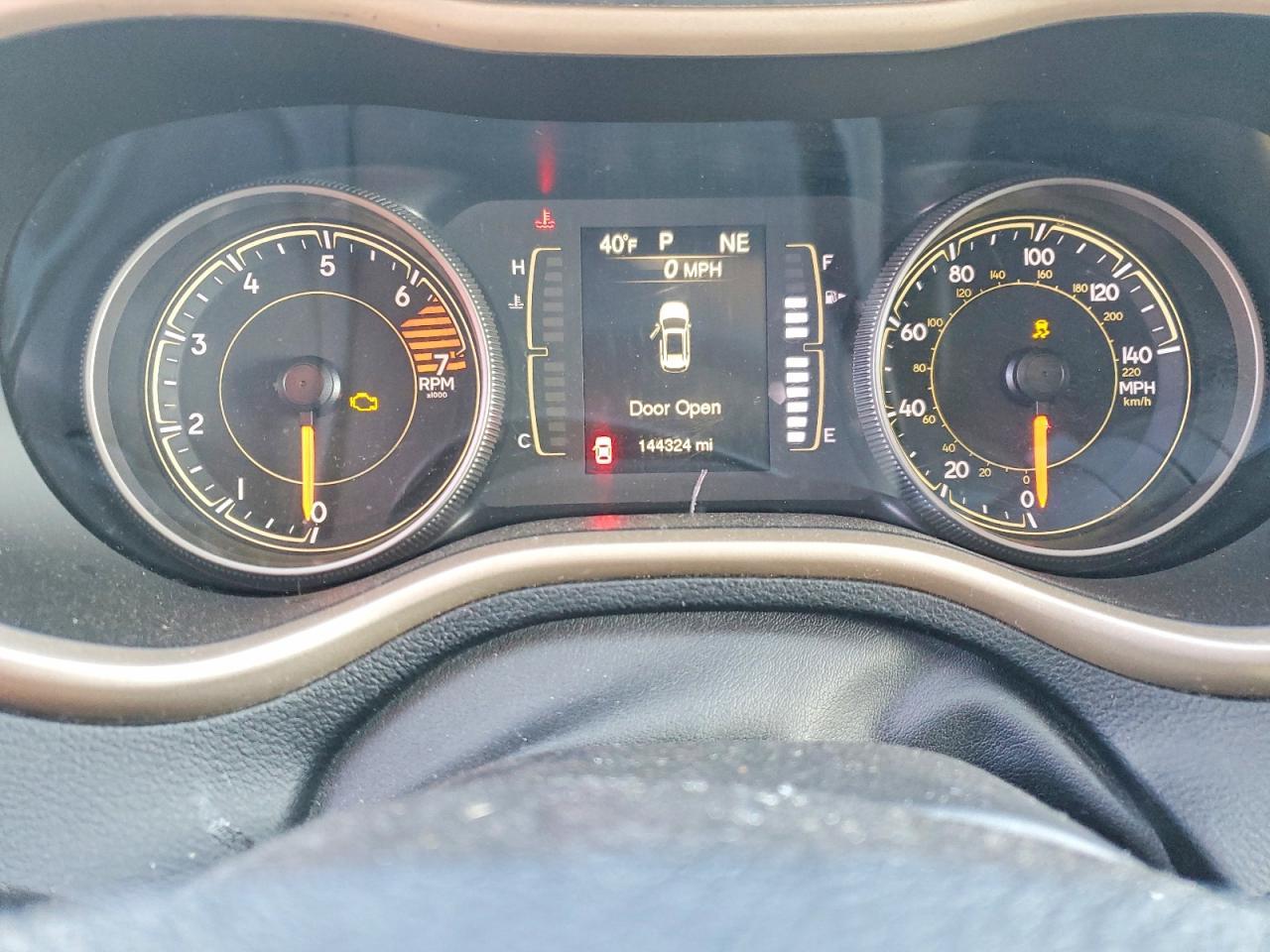 2018 Jeep Cherokee Latitude - zdjęcie 9