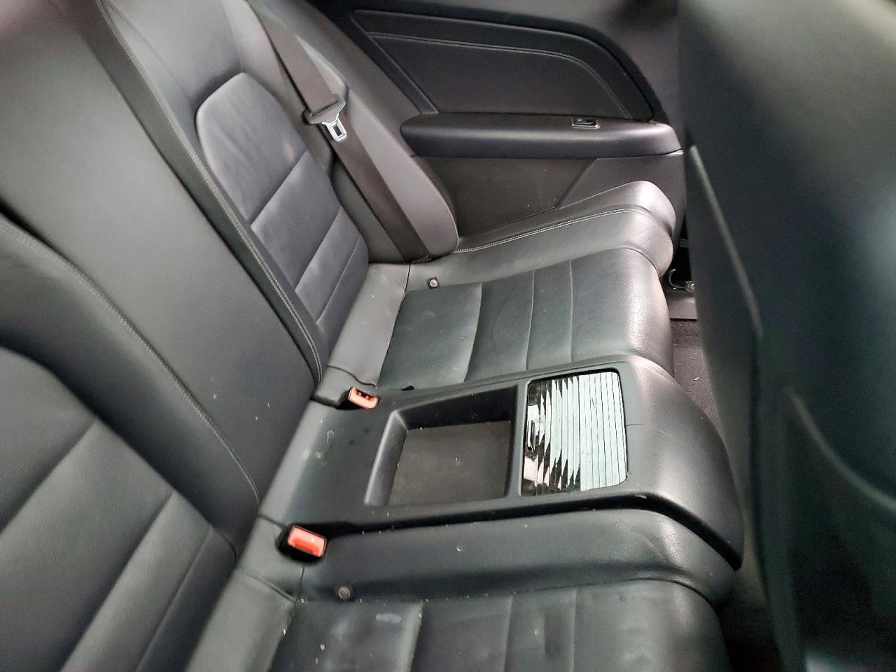 2014 Mercedes-Benz E 550 - zdjęcie 10