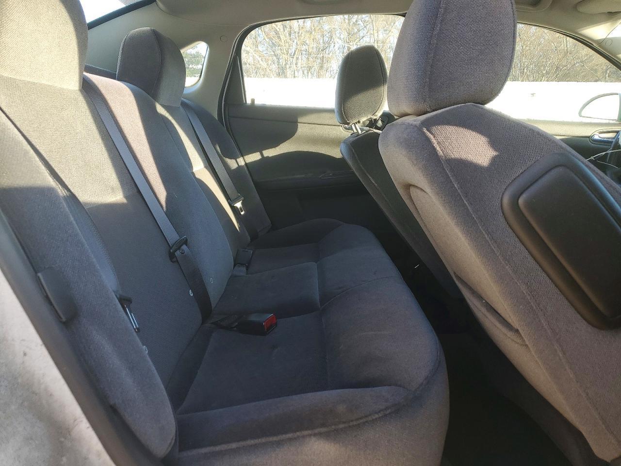 2014 Chevrolet Impala Limited Ls - zdjęcie 10