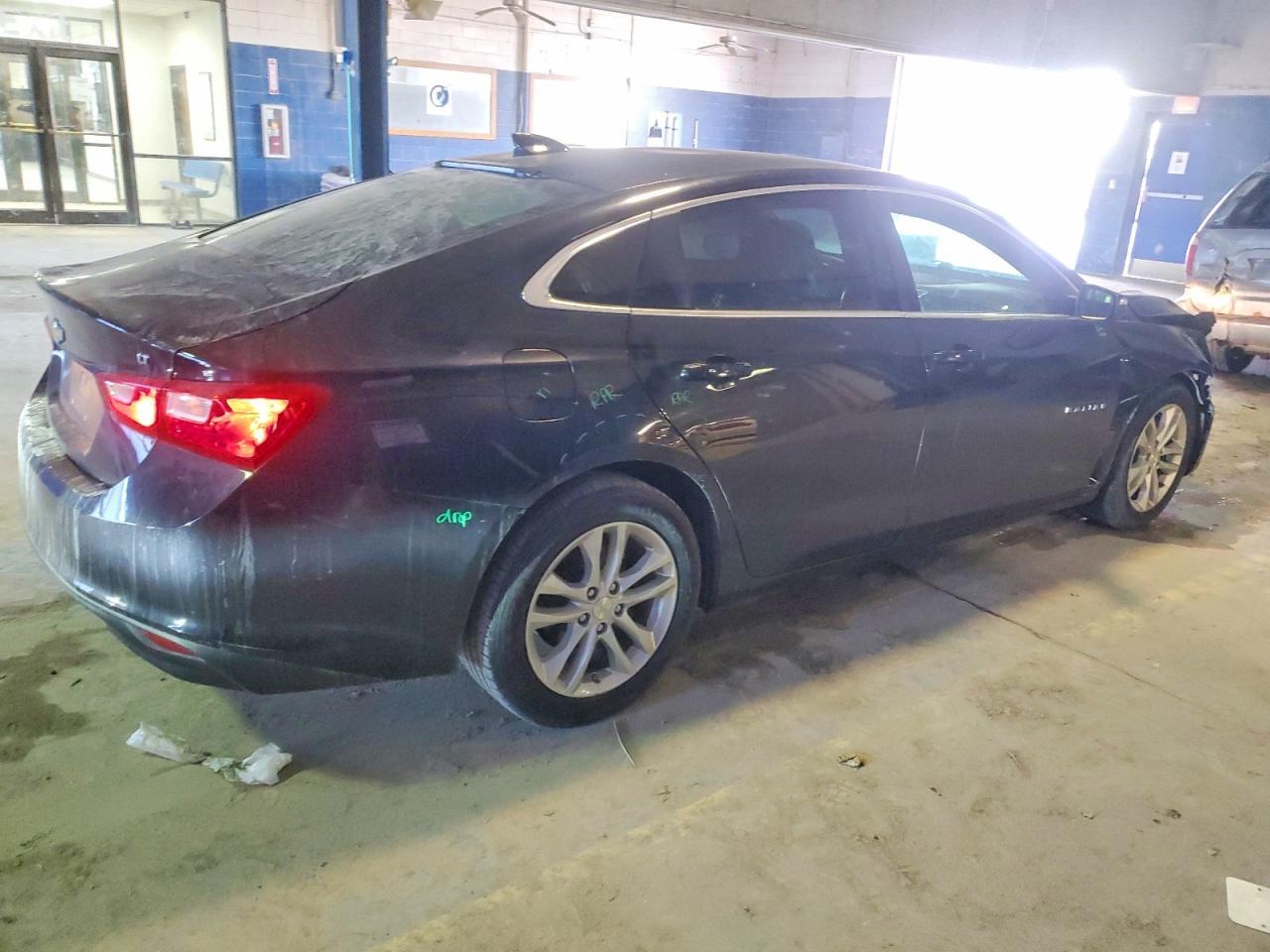 2017 Chevrolet Malibu Lt - zdjęcie 3