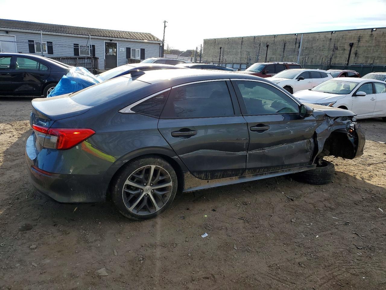 2024 Honda Civic Touring - zdjęcie 3