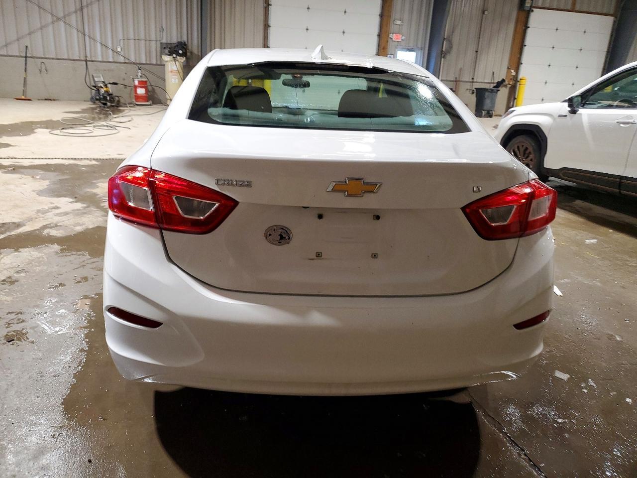 2017 Chevrolet Cruze Lt - zdjęcie 6