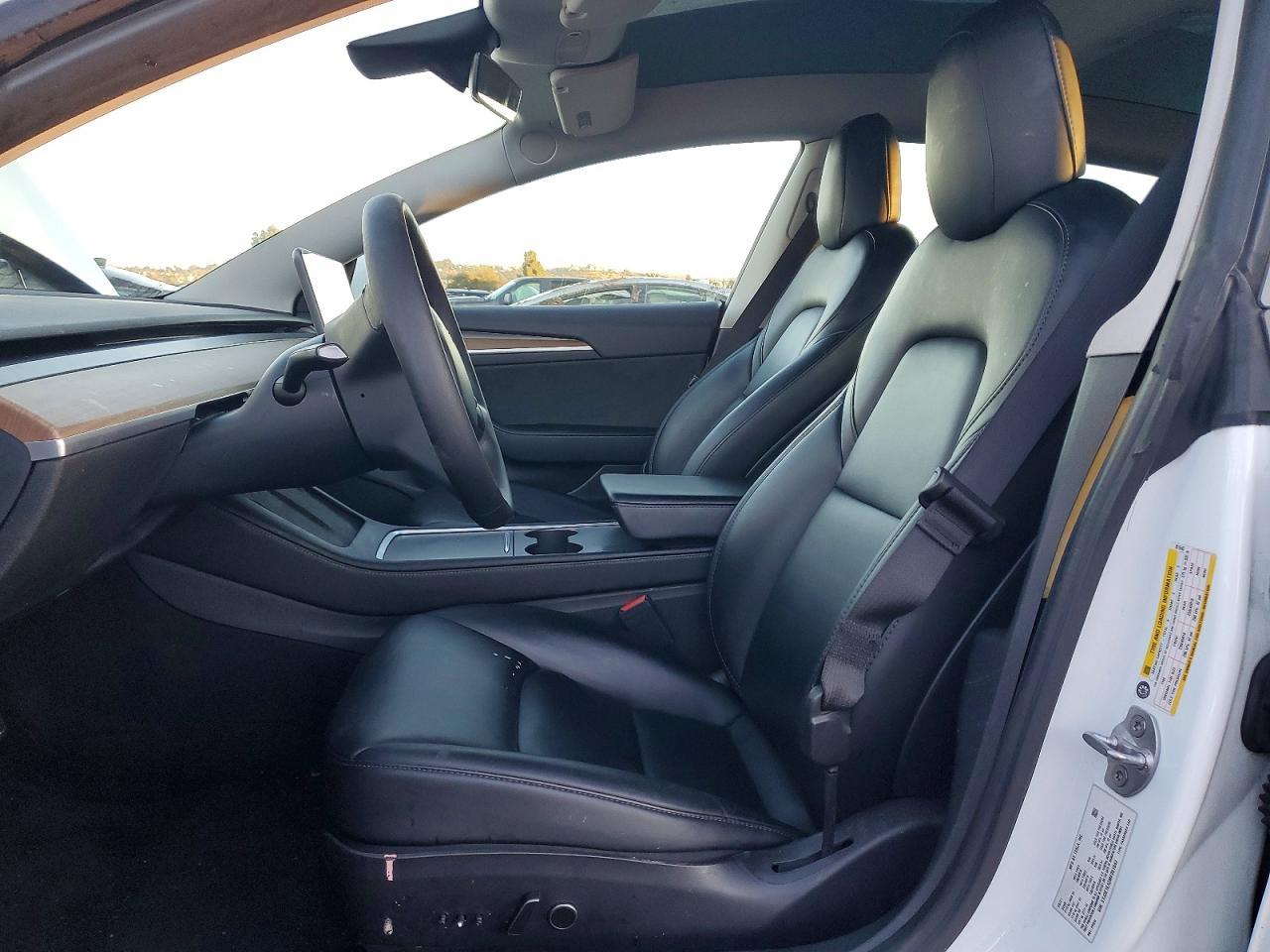 2021 Tesla Model 3 - zdjęcie 7