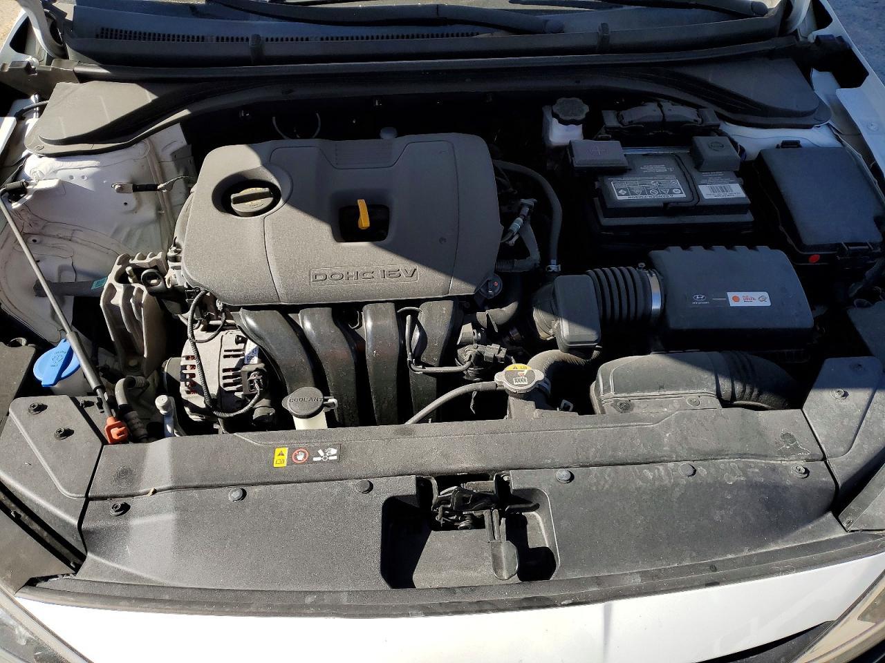 2019 Hyundai Elantra Se - zdjęcie 11