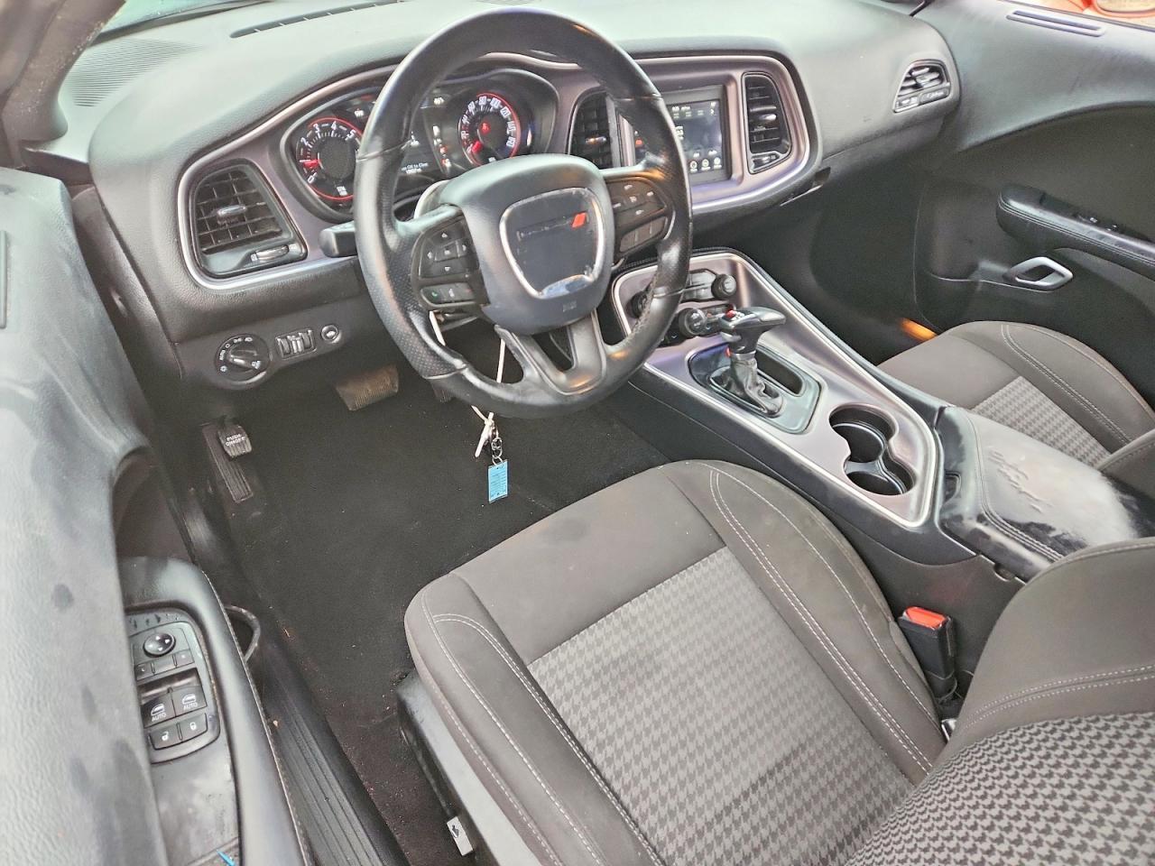 2020 Dodge Challenger Sxt - zdjęcie 8
