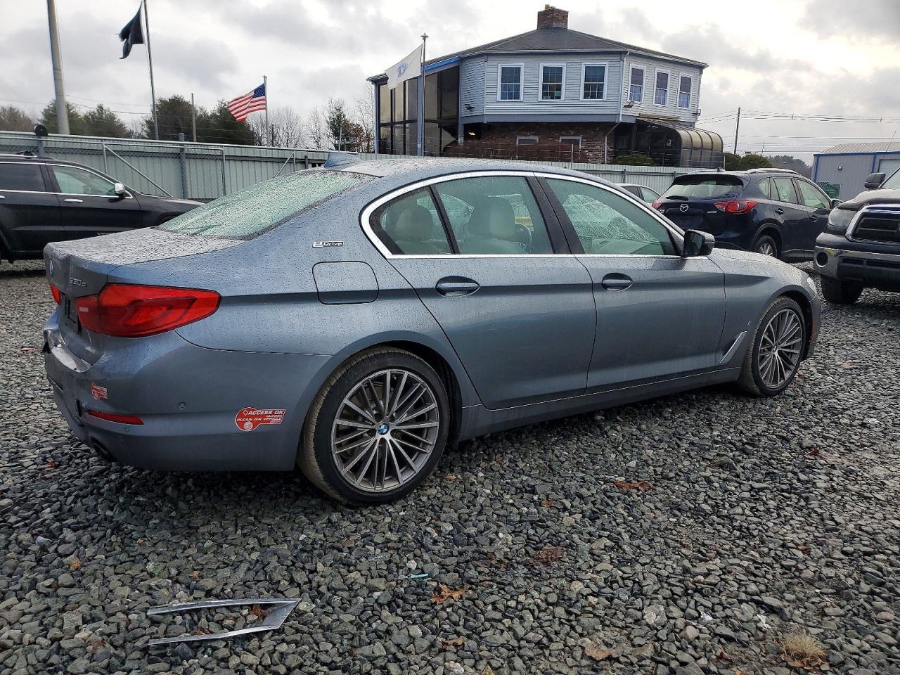 2019 BMW 530E - zdjęcie 3