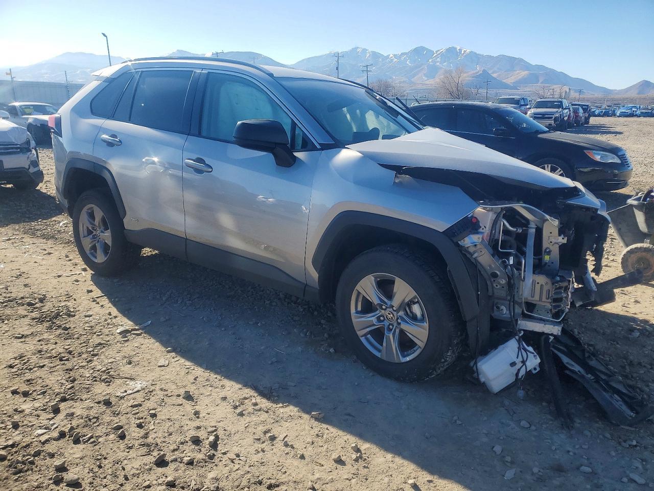 2024 Toyota Rav4 Le - zdjęcie 4