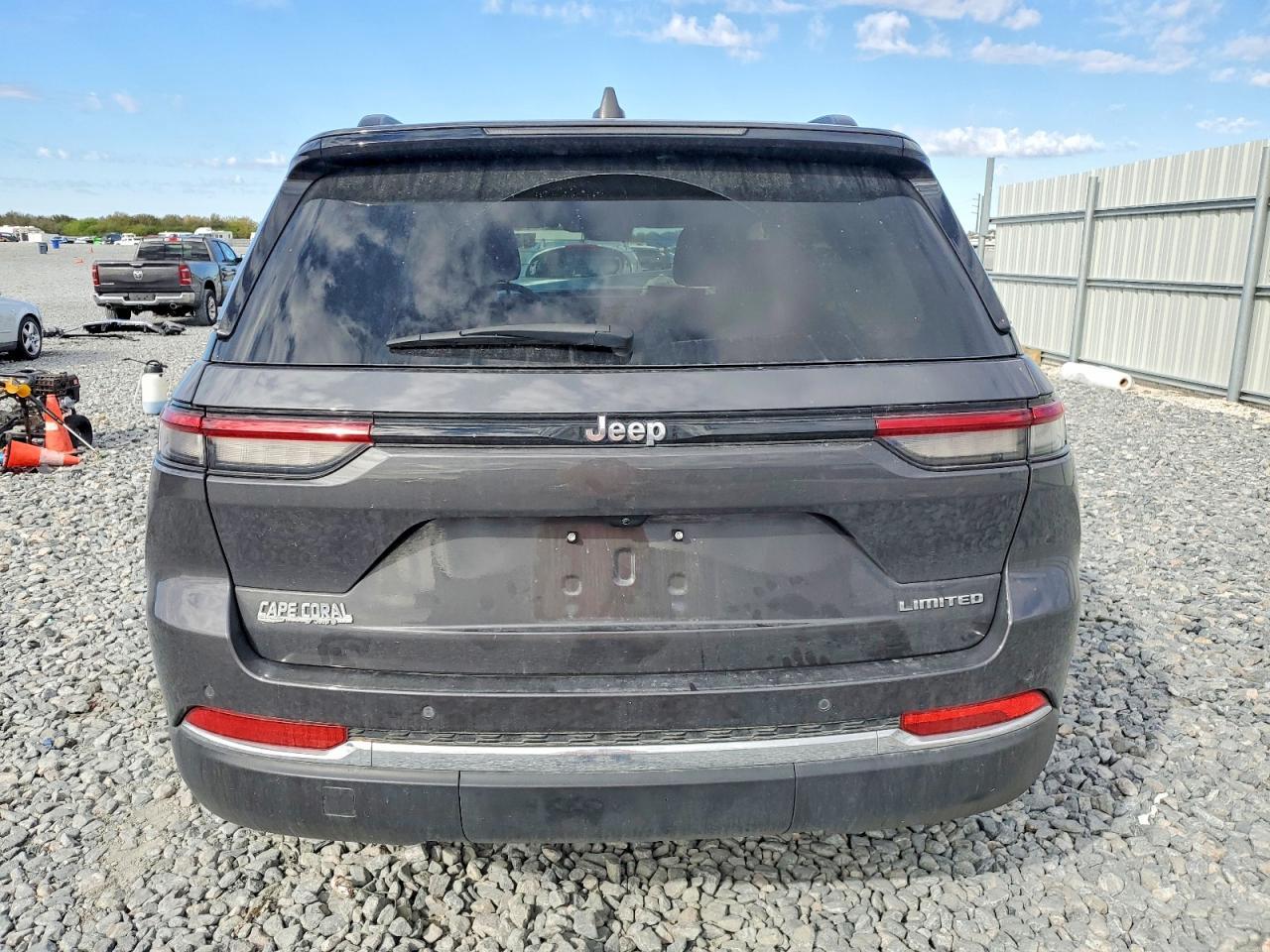 2023 Jeep Grand Cherokee Limited - zdjęcie 6