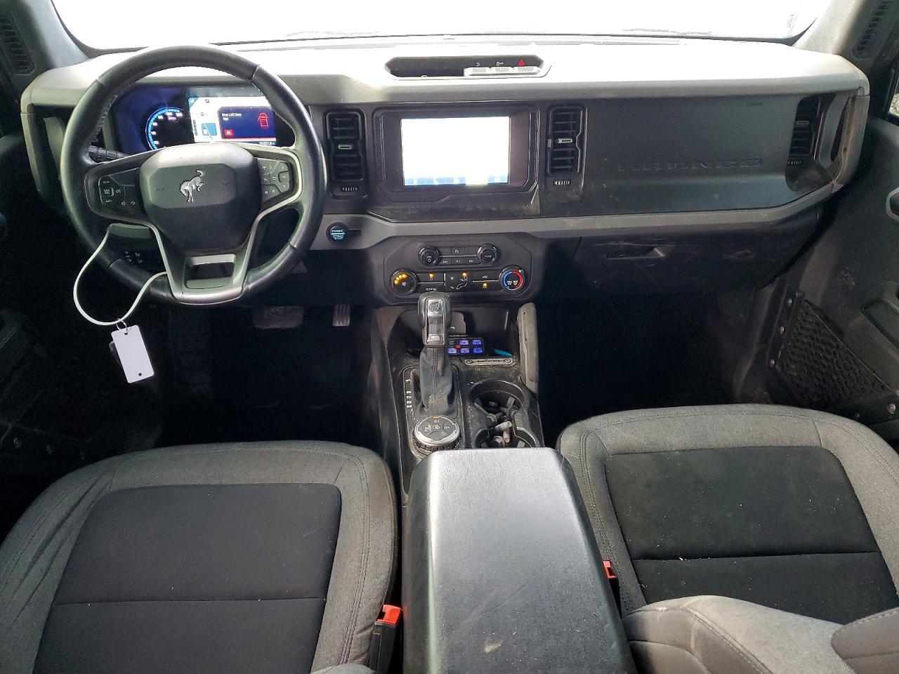 2021 Ford Bronco Base - zdjęcie 8